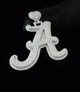 จี้เพชรโมอิสซาไนต์ทรงตัวอักษร ชุบโรเดียม เงินแท้ 925 สำหรับทุกเพศ  ของขวัญครบรอบแบบกำหนดเอง  เครื่องประดับฮิปฮอป - Product Image 5