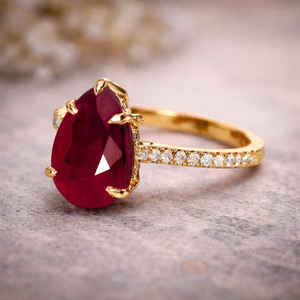 Bague en or plaqué 14 carats avec pierre précieuse rubis taille poire pour femme - Product Image 1