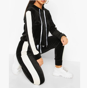 Conjunto Deportivo de Terciopelo Negro para Mujer, Talla Grande, Manga Larga, Cuello Redondo, Ropa Casual de Invierno con Bolsillos Laterales y Cintura Elástica - Product Image 4