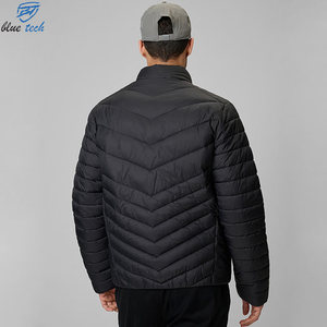 Blouson d'hiver matelassé léger pour homme, col montant, fermeture éclair intégrale, isolé, chaud, pour l'extérieur, décontracté, manteau tendance, vente en gros - Product Image 4