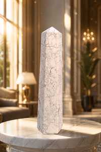 Grande tour de howlite naturelle, tour de cristal de howlite polie, pierre de guérison, méditation, Reiki, décoration intérieure - Product Image 1
