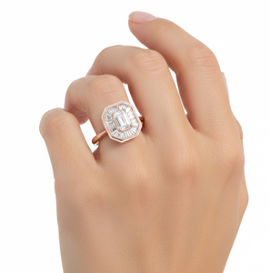 Anillo de Compromiso de Lujo con Diamante Cultivado en Laboratorio, Corte Esmeralda Cónico, Oro Rosa Sólido de 14K/18K, Estilo Art Deco Vintage, con Halo Oculto - Product Image 5