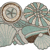 Chemin de table élégant et décoratif avec fleurs et perles, disponible en plusieurs couleurs