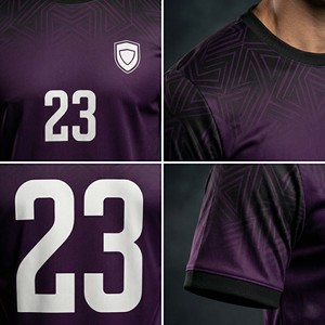 Camiseta Deportiva Morada Oscura Personalizada al por Mayor para Hombre, Transpirable, de Secado Rápido, Manga Corta, con Patrón Geométrico - Product Image 4