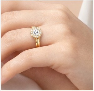 Anillo de Compromiso y Promesa de Lujo para Mujer, Clásico y Moderno, Personalizado, de Oro Sólido de 10K, con Diamantes Cultivados en Laboratorio, Regalo para Boda o Fiesta - Product Image 2