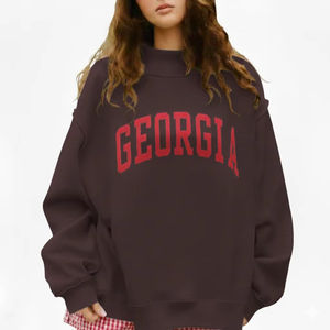 Pull-over oversize à col montant pour femme, confectionné avec un tissu doux et isolant pour la saison froide, logo personnalisé. - Product Image 1