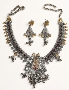 Conjunto de Joyería Nupcial Vintage de Plata Oxidada de Dos Tonos |   Collar tribal indio con piedra azul |   Regalo de Boda - Product Image 1