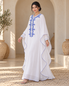 ชุดเดรสยาวมิชคาท คูตูร์ สีขาวลายผีเสื้อแบบโมร็อกโก ปักลายสีน้ำเงินเข้ม ผ้ากำมะหยี่สีพลัม สำหรับผู้หญิง สวมใส่ในงานปาร์ตี้หรืองานกลางคืน - Product Image 3