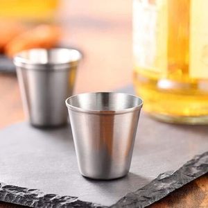 Vaso de chupito personalizado de acero inoxidable con logotipo grabado con láser para regalos corporativos, recuerdos de boda y fiestas. - Product Image 1