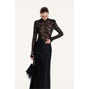 Blouse Femme Tendance GISELLE TOP 92% Polyester 8% Rayonne Col Rond Décoration Dentelle Unie Hauts d'Hiver pour Femme - Product Image 6