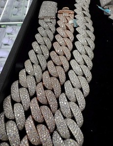 Chaîne cubaine en moissanite pour fabricants de bijoux de mode, disponible en gros à prix abordable - Product Image 4