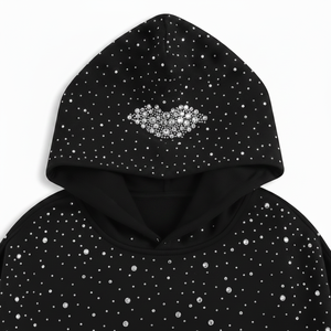 Sudadera premium con brillo de diamantes de imitación, material suave al tacto, estilo relajado, ideal para uso casual y amantes de la moda urbana. - Product Image 1
