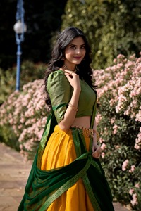 Lehenga Choli traditionnel indien de créateur, avec broderies Zari, tenue de mariage pour femme, robe de soirée longue, coupe classique - Product Image 5