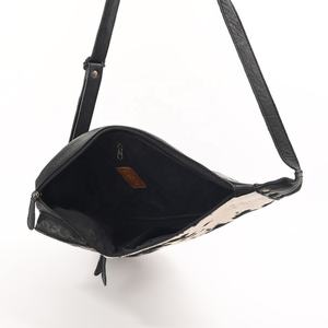 Mochila de cuero de vaca estilo vaquero occidental para mujer, bolso de pecho - Product Image 5