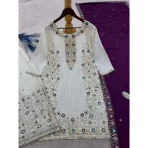 Ensemble haut, bas et dupatta de vêtements de fête indiens et pakistanais de créateur - Product Image 5