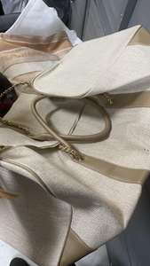 กระเป๋าเดินทางแบบถือ NESTA SPORTS ลายทางอักษรภาษาอังกฤษ สำหรับวันหยุดพักผ่อนริมชายหาด  พร้อมสายสะพายโซ่  สำหรับเดินทางค้างคืน  แบบ unisex  หนังเทียม - Product Image 3