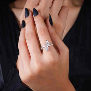 Anillo de Diamantes Cultivados en Laboratorio con Corte Marquesa y Redondo, Plata de Ley S925, Chapado en Oro Amarillo, Lujoso, 16 Piezas, 1.75 Quilates, Claridad EF - Product Image 1