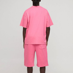 ชุดเซ็ตเสื้อยืดแขนสั้นสีพื้นและกางเกงขาสั้นคาร์โก้สำหรับผู้ชาย ชุดลำลองสำหรับฤดูร้อน ชุดกีฬากลางแจ้งสีพื้นแบบกำหนดเอง ชุด 2 ชิ้นสำหรับผู้ชาย - Product Image 3