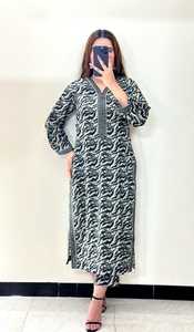 Ensemble de robe en coton imprimé, vêtements indiens et pakistanais, collection d'été, doux et respirant, tenue pour femmes en 3 pièces, à porter au quotidien - Product Image 4