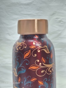 Bouteille d'eau de luxe en cuivre pur à imprimé floral 1000 ml, gourde ayurvédique anti-fuite pour le sport, le yoga, la gym et le bien-être - Product Image 4