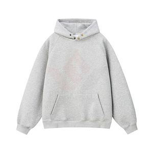 Sudadera con Capucha Negra para Hombre, Corte Regular, Felpa Francesa, Estilo Casual, Diseño con Bolsillo Frontal con Estampado de Camuflaje, Otoño, 100% Algodón - Product Image 4
