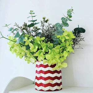 Macetero de Metal con Incrustaciones de Hueso, Hecho a Mano, Forma Redonda, Estilo Minimalista, para Decoración del Hogar, Producto de Lujo, Exportaciones al por Mayor - Product Image 5