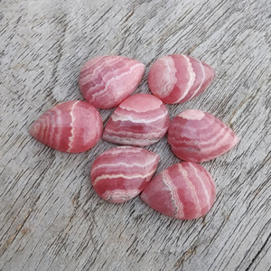 Cabochon de rhodochrosite naturelle, forme poire, dos plat, calibré, pierre précieuse rose - Product Image 2