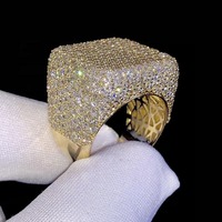 Bague de cocktail pour homme en argent 925 plaqué or avec moissanite VVS de luxe, très demandée, bijoux de mode pour mariage, anniversaire, fiançailles