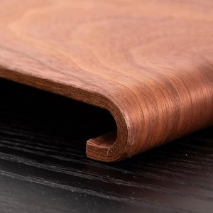 Plateau décoratif en bois au design minimaliste rectangulaire, avec poignée artisanale, emballage individuel pour la décoration de la maison - Product Image 2