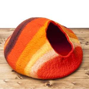 ที่นอนแมวแบบถ้ำทำจากผ้าสักหลาดหลากสี - Product Image 1