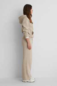 Conjunto de chándal de dos piezas para mujer: sudadera con capucha beige y pantalones de pierna ancha, estilo casual y holgado para estar en casa - Product Image 2