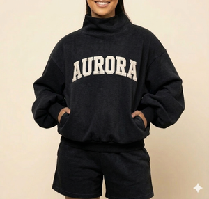 Haut à col montant pour femme avec short, ensemble confortable, chaud et douillet, coupe facile, toucher doux, style quotidien, vêtements intelligents - Product Image 1