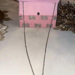 Sac à main artisanal indien de luxe, accessoire de mode décontracté pour le quotidien, avec poignée baguette en perles de verre colorées, accessoire d'art en cristal durable - Product Image 3