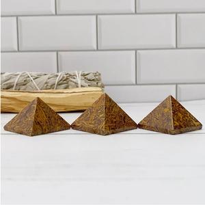 Pyramide de jaspe naturel Mariam, pierre de guérison polie pour la calligraphie, la méditation Reiki et la décoration énergétique, vente en gros - Product Image 6