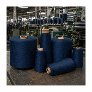 Fil de coton 100% ring-spun teint pour le tissage textile, absorbant l'humidité, de couleur turquoise, fabriqué en Inde. - Product Image 3