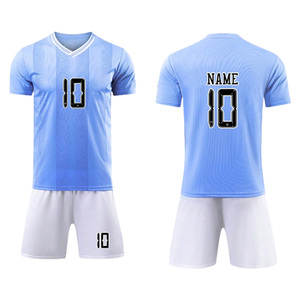 Tenue de football de qualité supérieure, maillot d'équipe personnalisé par sublimation, short respirant 100% polyester, protection UV, kit de football professionnel - Product Image 1