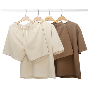 Ensemble 2 pièces décontracté pour homme : T-shirt en coton uni à col ras du cou et short tricoté respirant à épaules tombantes – Idéal pour l'été – Vente en gros - Product Image 3