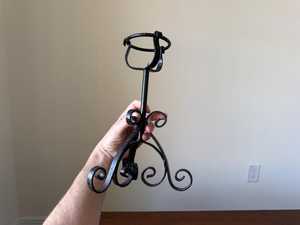 Candelabro Espiral de Hierro Forjado Hecho a Mano de Alta Calidad, Moderno y Lujoso, Portavelas Decorativo de Metal para Decoración de Interiores del Hogar - Product Image 1
