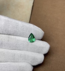 Émeraude naturelle de 2,59 carats, taille poire, vert vif, pierre précieuse zambienne certifiée pour joaillerie fine - Product Image 4