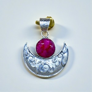จี้เงินแท้ 925 และจี้เงินประดับพลอยทับทิมและมูนสโตน ราคาขายส่งเครื่องประดับ - Product Image 1