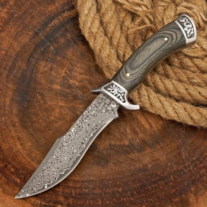 Couteau de camping d'extérieur, lame en acier Damas, manche en bois, étui en cuir, couteau personnalisé OEM - Product Image 1