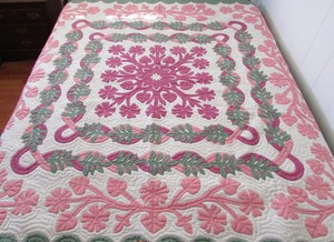 Couvre-lit brodé vintage multi-motifs, motif floral, 100% coton, couvre-lits hawaïens écologiques, personnalisables, directement du fabricant - Product Image 2