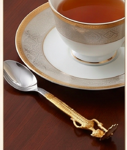 Vintage <b>Gold</b>-Plated Flatware Set With <b>Ornate</b> Handles <b>Mirror</b> Polished Spoons And Forks For Wedding Dinnerware Use - Product Image 4