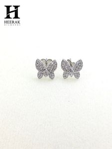 Delicados Pendientes de Diamantes con Forma de Mariposa en Oro de 14K/18K - Joyería Fina al por Mayor - Product Image 4