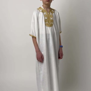 Thobe Caftán Islámico para Niños Musulmanes del Medio Oriente, Hecho en Pakistán, Cuello Alto, Tallas Grandes, Manga Larga, Estilo Modesto y Urbano - Product Image 5