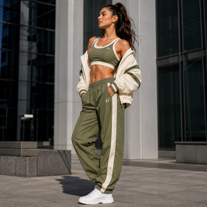 Pantalones de chándal de nailon para mujer con logo personalizado, cintura media, sublimados por transferencia térmica, OEM, pantalones de jogging personalizados, pantalones para hombre - Product Image 4