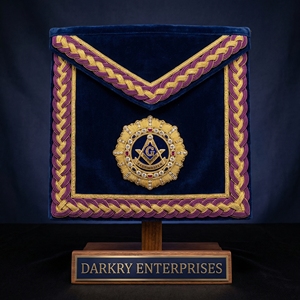 Delantal Masónico Personalizable de Piel de Cordero para Maestro Masón con Intrincado Compás y Escuadra Bordados a Mano con Hilo de Oro, Regalia de Logia - Product Image 3