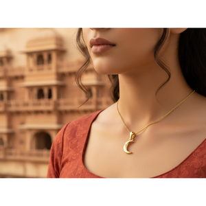Collier Pendentif Croissant de Lune en Or 10K Personnalisé avec Diamant de Laboratoire VVS1 – Bijoux Célestes, Cadeau Idéal pour Elle – Vente en Gros Fabricant - Product Image 3