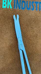 Tijeras Manuales para Lifting Facial de Acero Inoxidable TC Wilkinson, Calidad Premium, Certificación CE, Instrumentos Quirúrgicos de Clase II para Uso Hospitalario - Product Image 4