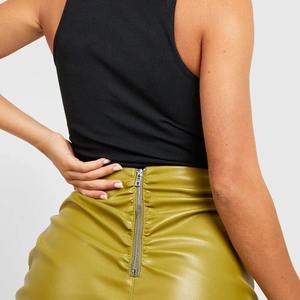 Jupe droite mini décontractée tendance en cuir véritable couleur unie, taille naturelle, respirante, écologique et sexy - Product Image 3